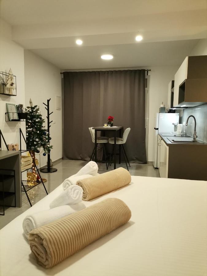 Cave With Free Parking Apartment Pula Exterior photo